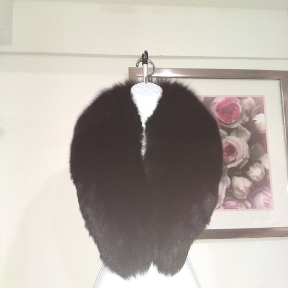 NWOT Fox Fur Collar/Scarf - Picture 2 of 5